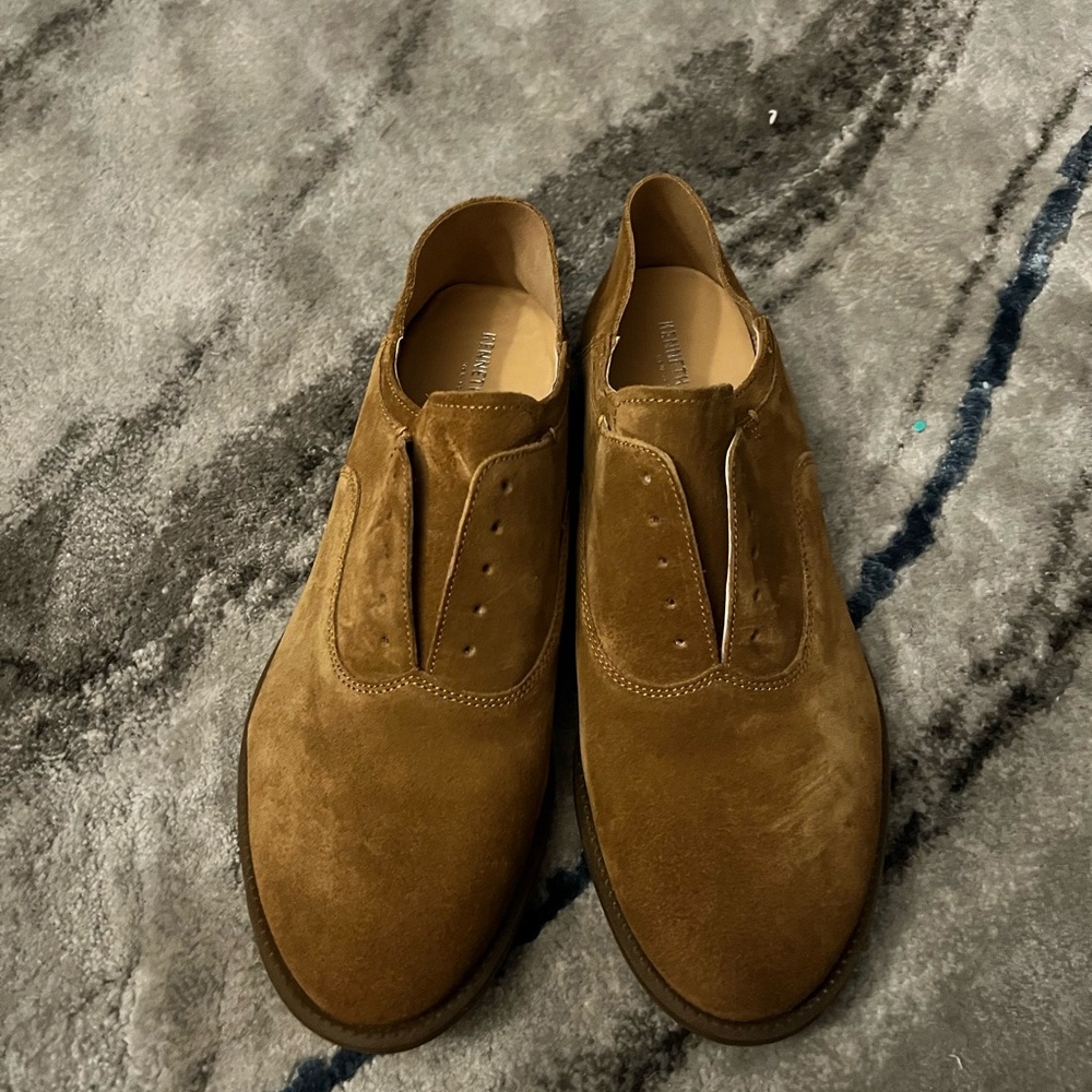 Kenneth Cole loafers. BNWT. Never worn or tried on. Ordered wrong size.